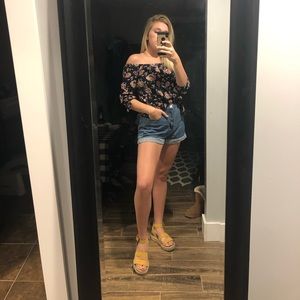 Off the shoulder Floral Top